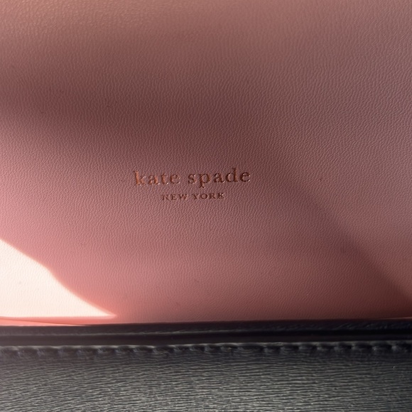 KATE SPADE BLACK LEATHER CONVERTIBLE BAG - Picture 7 of 13